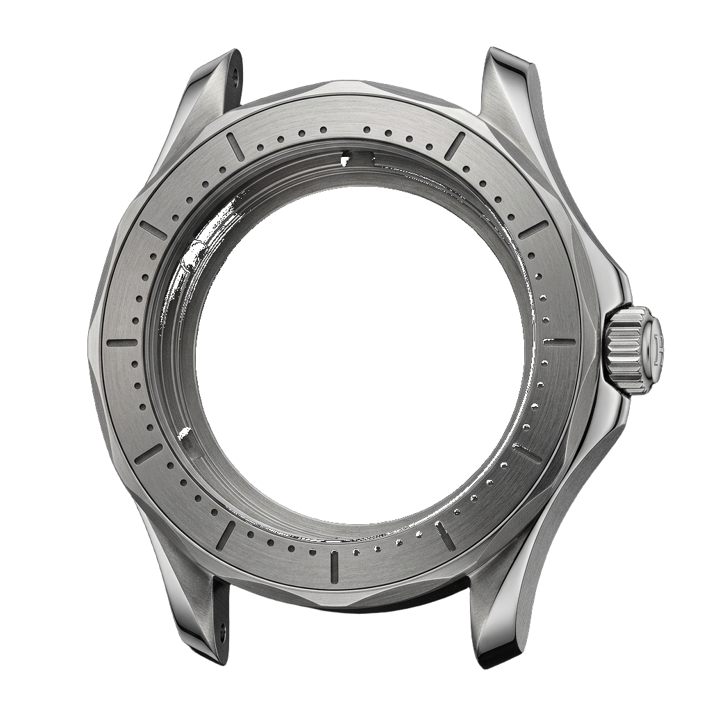 02 / TITANIUM CHASSIS & BEZEL